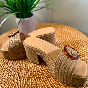 Tan Gianni Bini. Size 6 1/2. Brand new. Never worn!